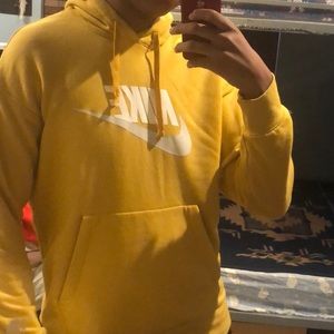 Nike Sweater